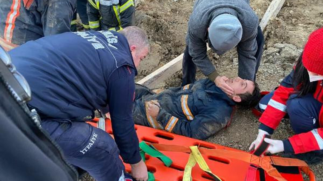 Manisa OSB'de dolgu alanı çöktü, 3 itfaiyeci kurtarıldı 1 işçi hayatını kaybetti