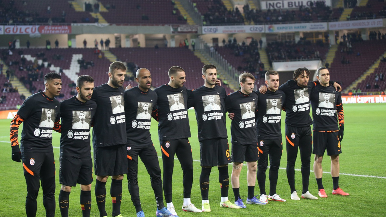 Penaltı kaçtı! Ardından rakip kalede...