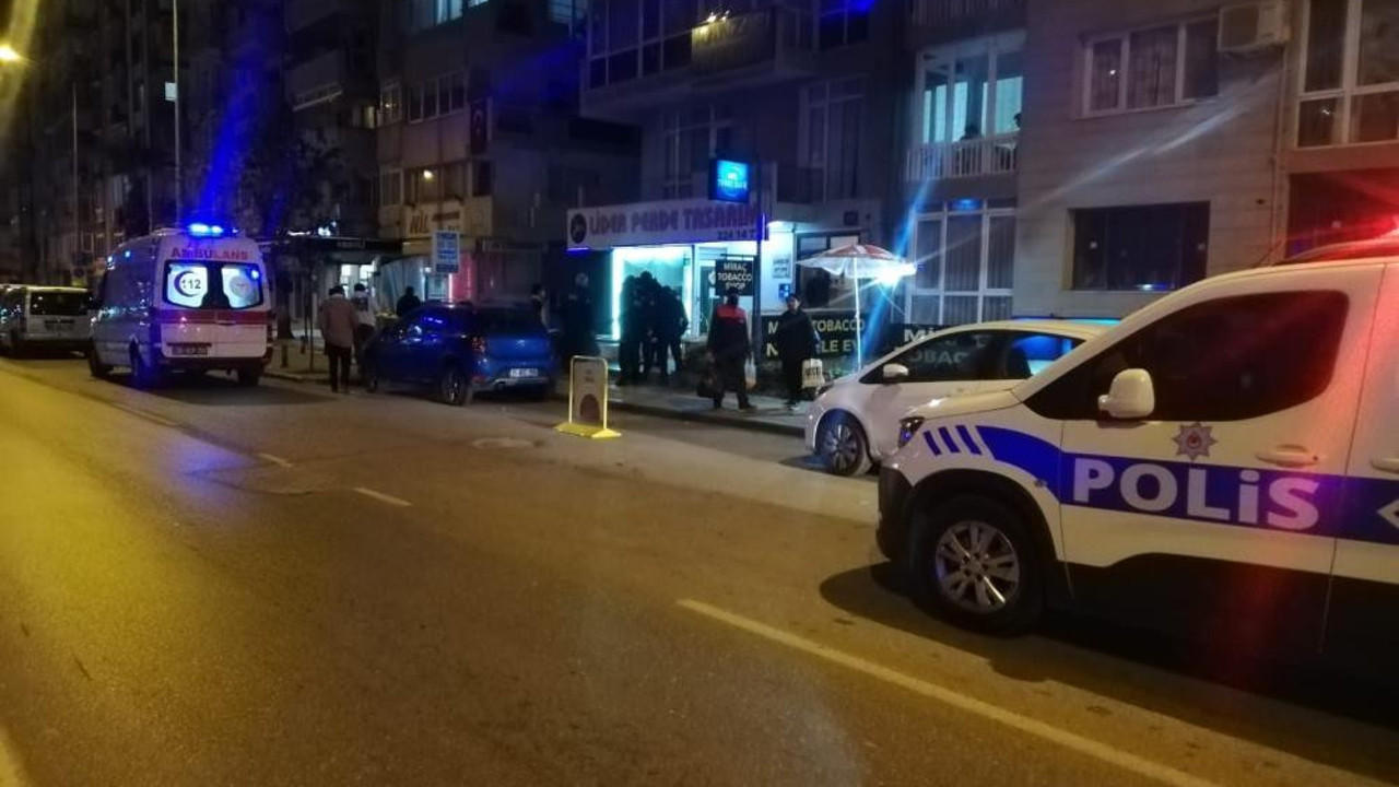 Ensesinden bıçaklandı canından oldu