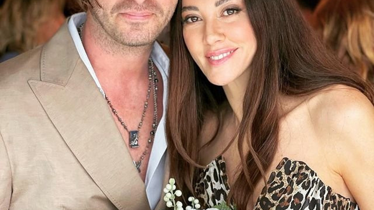 Kıvanç Tatlıtuğ ile hamile eşi Başak Dizer'in Bodrum pozları sosyal medyayı yaktı geçti!