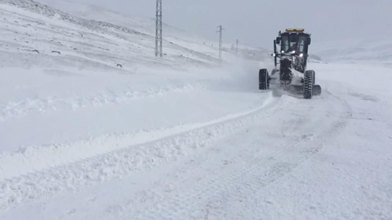 Iğdır'da 44 köyle ulaşım kesildi