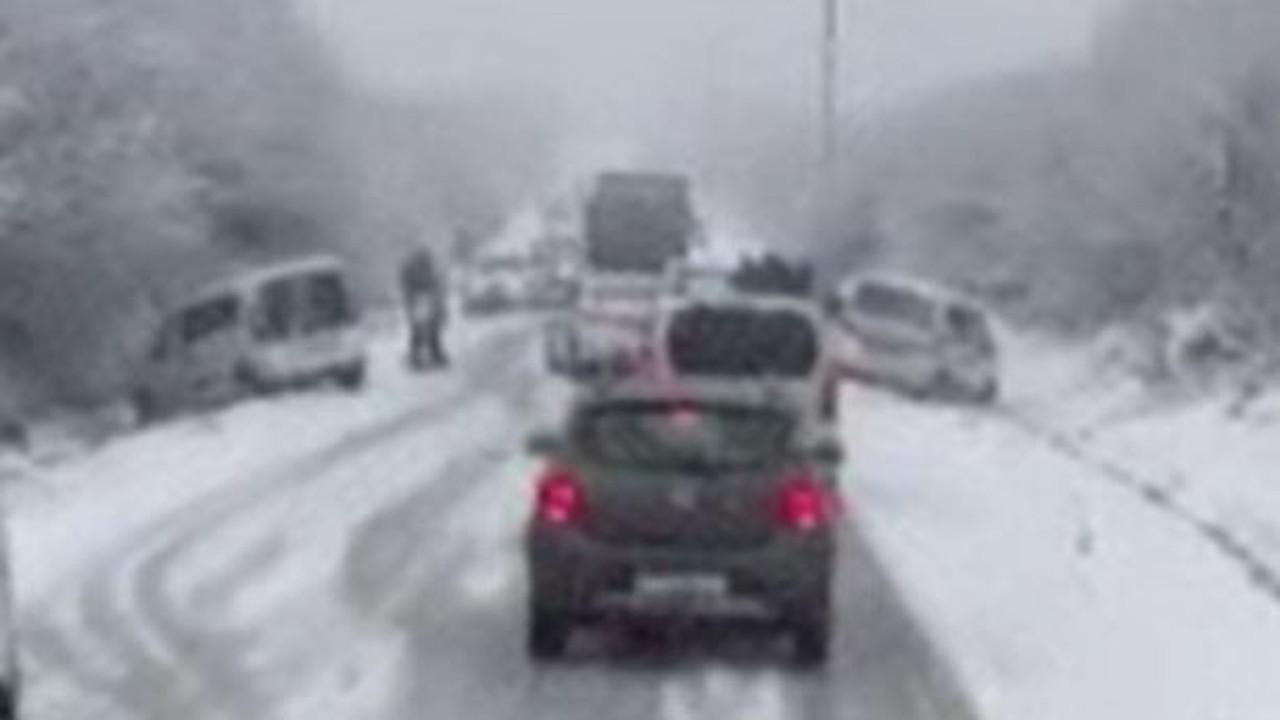 Kar Çatalca'da etkili oluyor