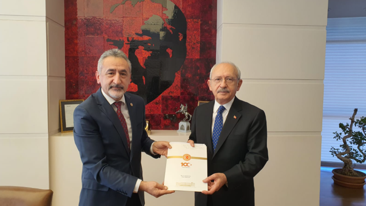 CHP'li Mustafa Adıgüzel'in Kemal Kılıçdaroğlu'na verdiği iki dosyada neler yazıyor