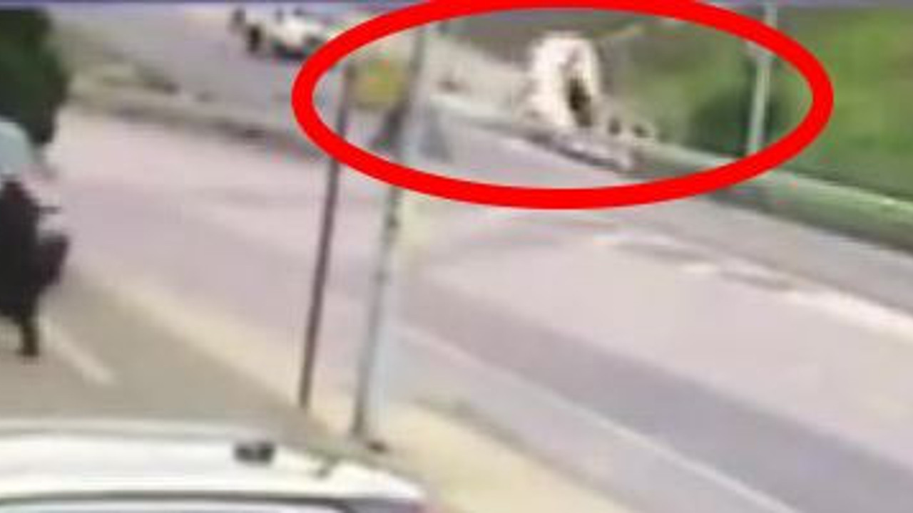 Ehliyetsiz sürücü böyle takla attı