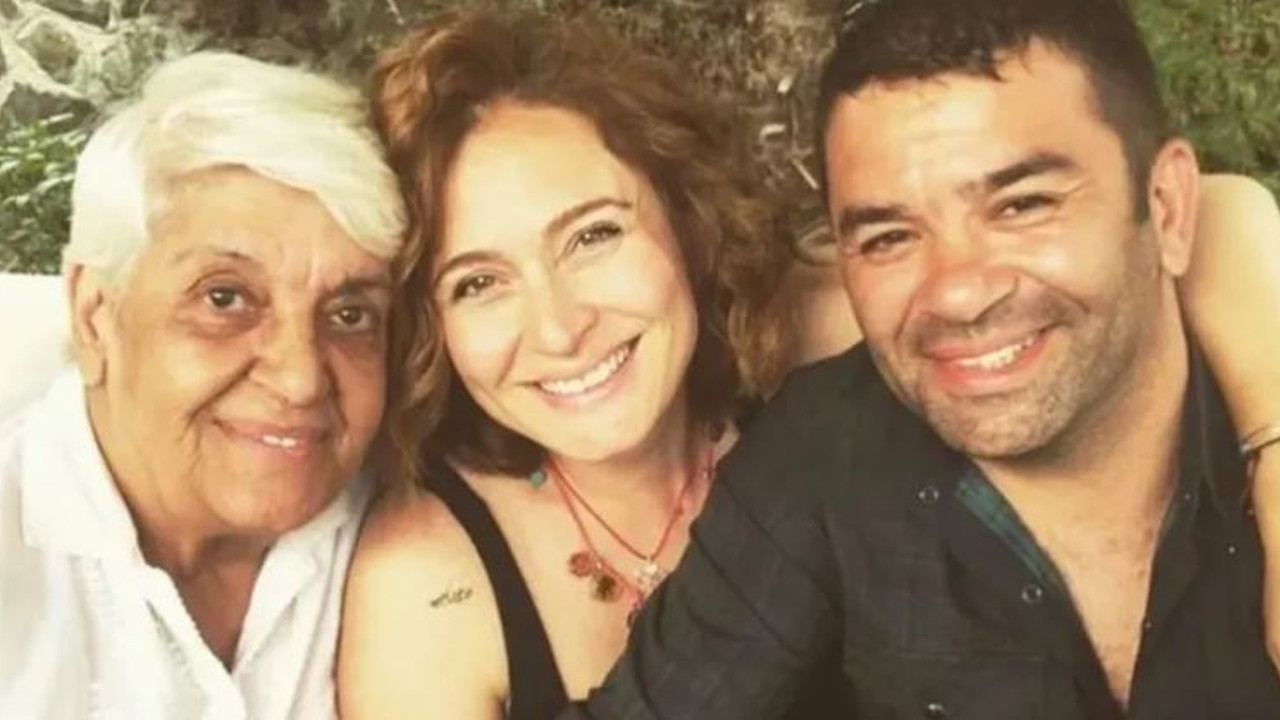 Ünlü oyuncunun acı günü! Acı haberi Ceyda Düvenci duyurdu