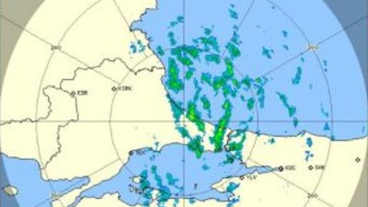 Karadeniz çıldırdı kütle üretip İstanbul'a gönderiyor. Meteoroloji kahini Kerem Ökten mezosiklon oluştu dedi