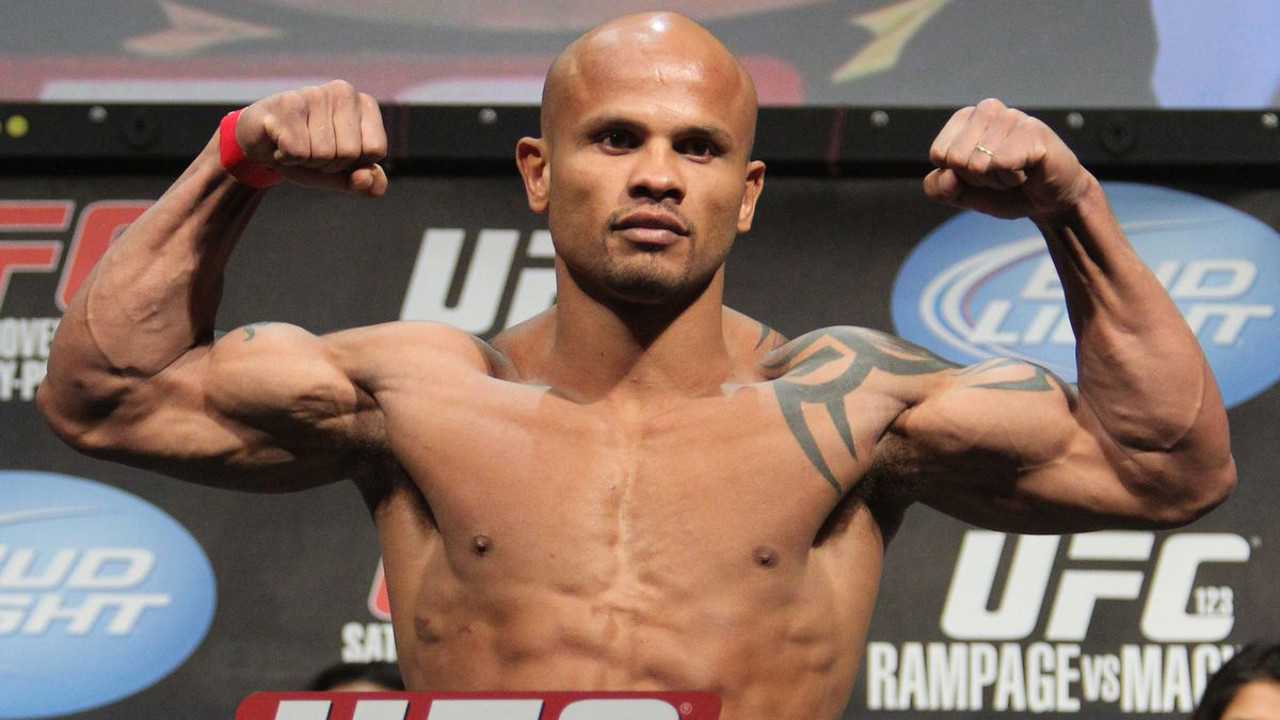 Ünlü UFC dövüşçüsü Maiquel Falcao hayatını kaybetti