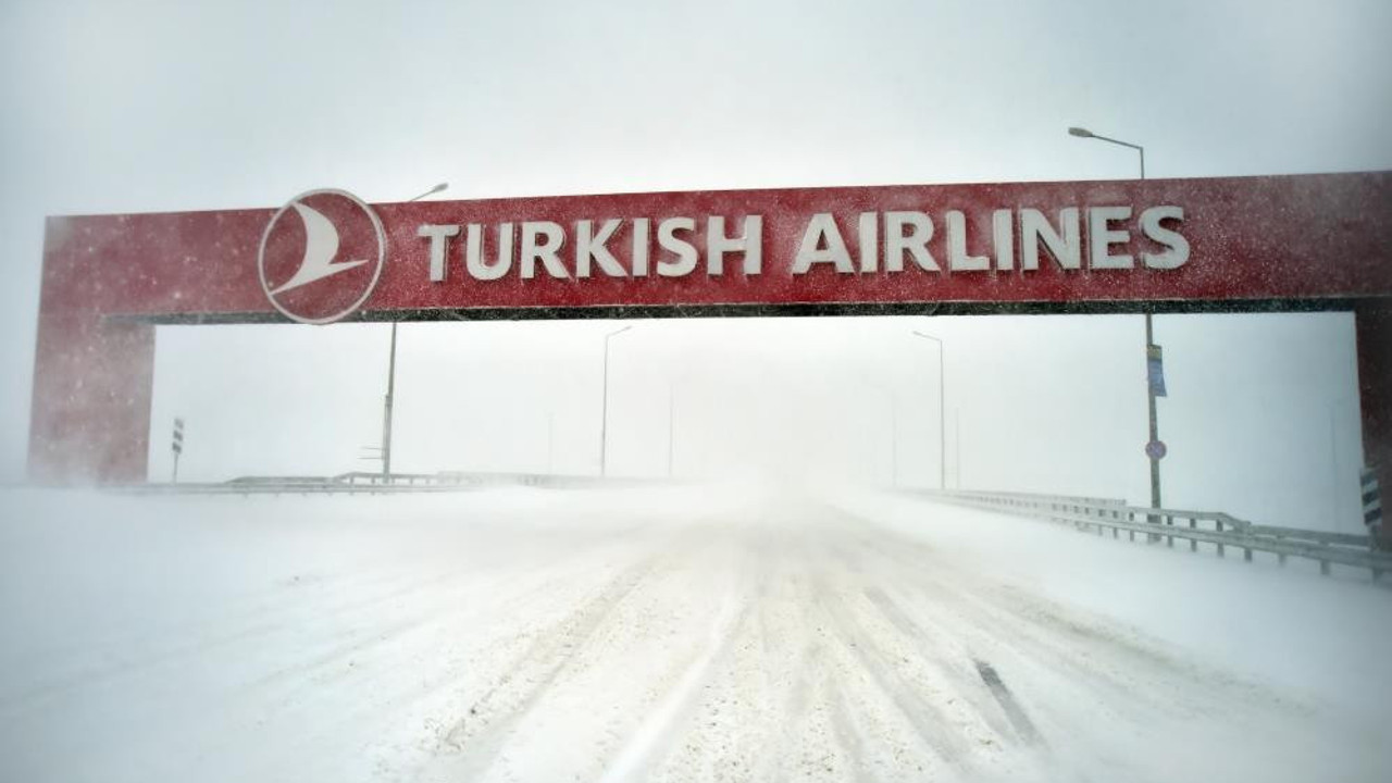 İstanbul Havalimanı'nda giden yollar ulaşıma kapandı