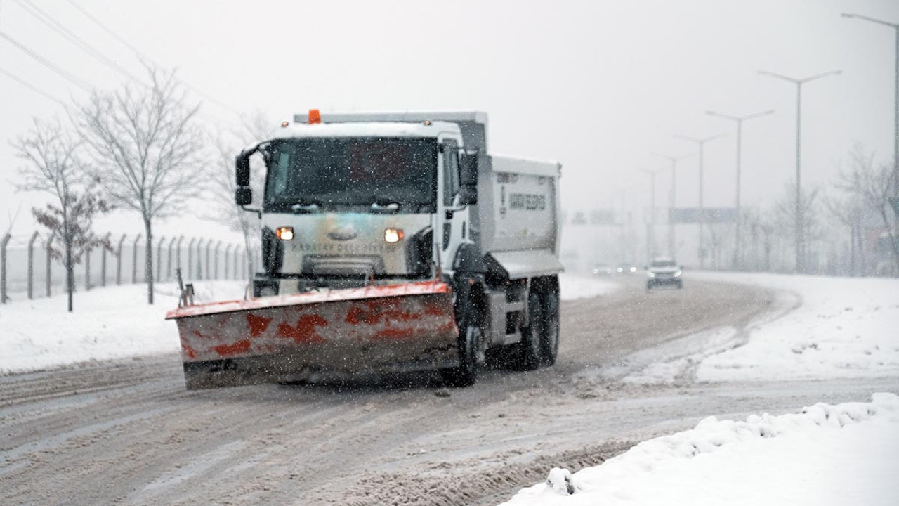 Konya'da kar ulaşımı etkiliyor