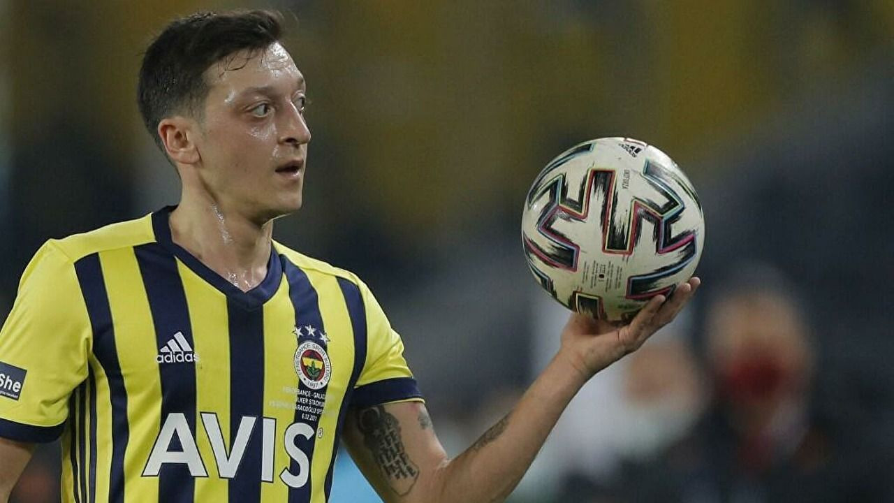 David Beckham istiyor: Mesut Özil gidiyor