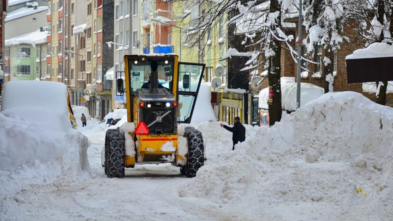 Karadeniz'in o ilinde kar kalınlığı 2 metre
