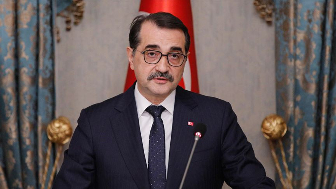 İktisatçı Mustafa Sönmez, Enerji Bakanı'yla fena dalga geçti!