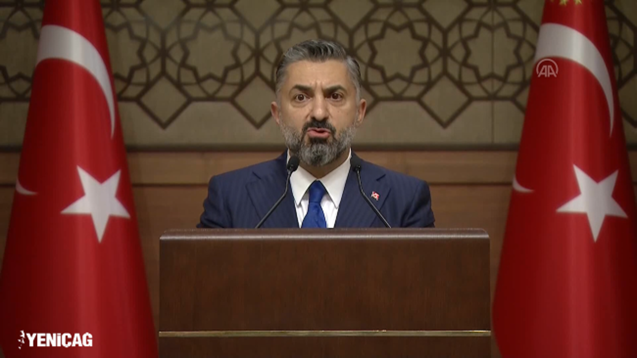 RTÜK Başkanı Şahin, Erdoğan'ın gözlerine bakarak seslendi ‘Şahsınıza yönelik söylemlere müsaade etmeyeceğiz’