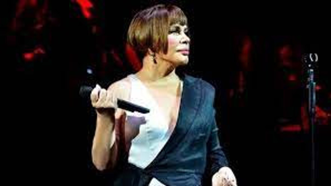 Sezen Aksu'nun 'Ankara'ya mesajını yazdı: Kutsallar noktasındaki duruşum bellidir