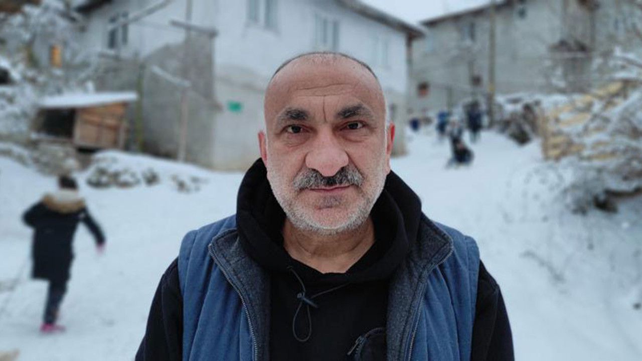 Bir alkış da köy muhtarına! Engelli kız hayatında ilk defa kızakla kaydı