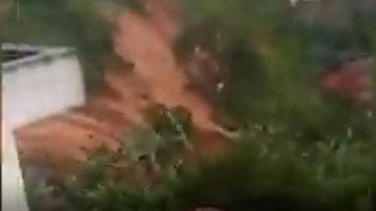 Toprak kaydı can pazarı yaşandı. Çığlık sesleri kulakları sağır etti