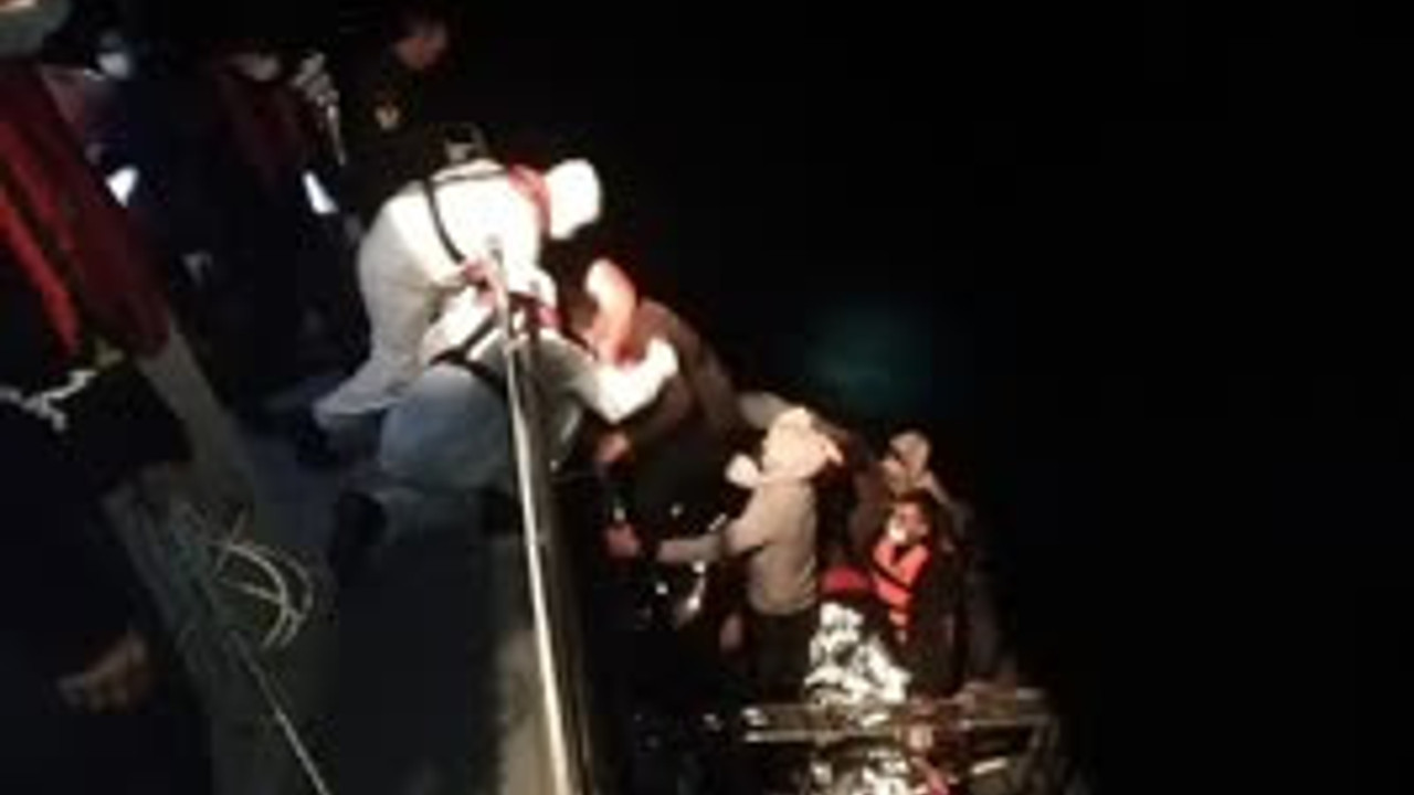 Muğla açıklarında 72 düzensiz sığınmacı kurtarıldı