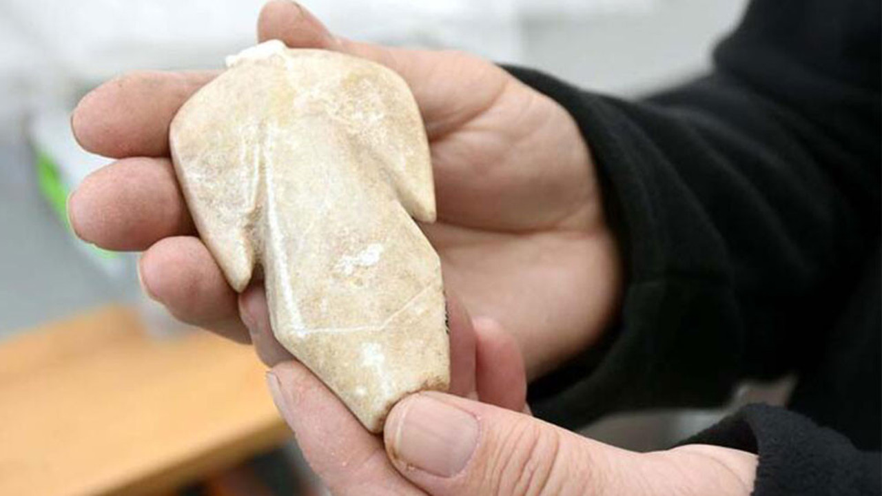 6 bin yıllık tanrıça heykelciği bulundu