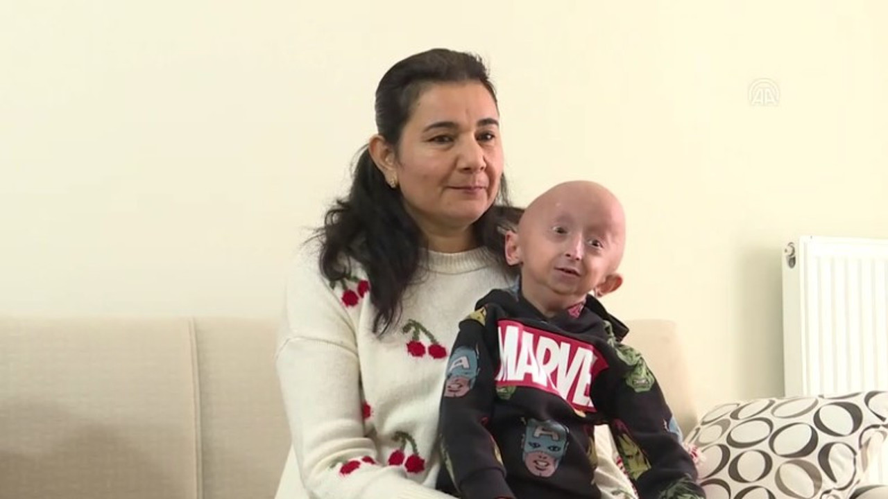 8 milyonda 1 görülüyor | 9 yaşındaki Veysel’in “Benjamin Button” hastalığıyla mücadelesi!