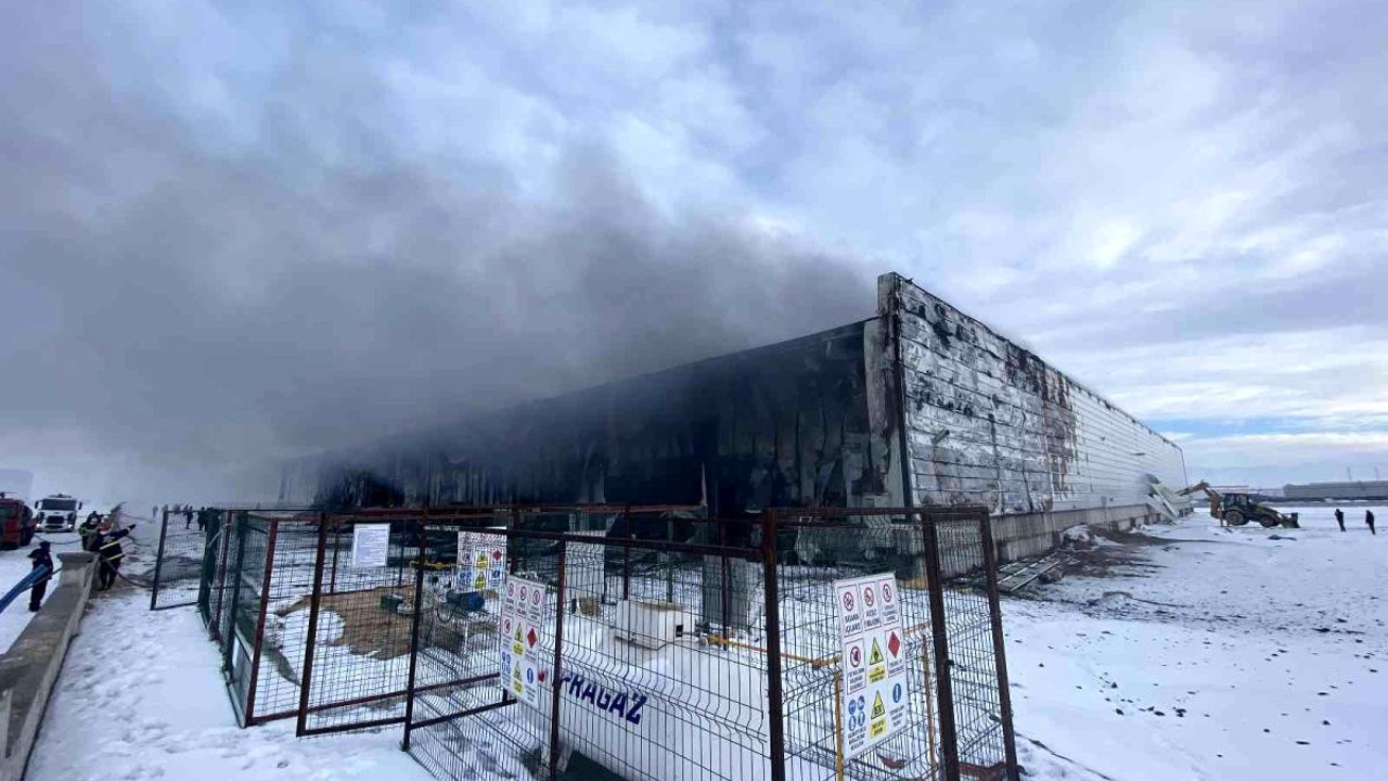 Bakır fabrikasında korkutan yangın!