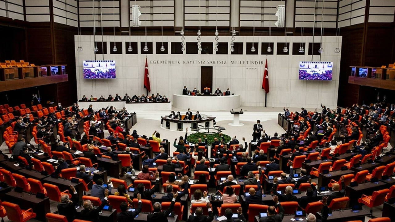 Flaş iddia TBMM gündeminde: Okul yerine tarikat kurslarına gönderildi