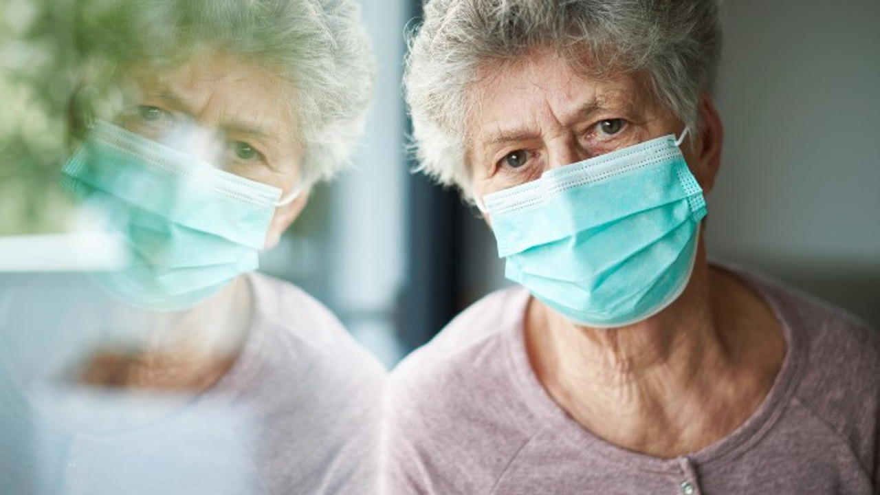 Menopoz sonrası kadınlarda kalp damar hastalığı riskini artırıyor