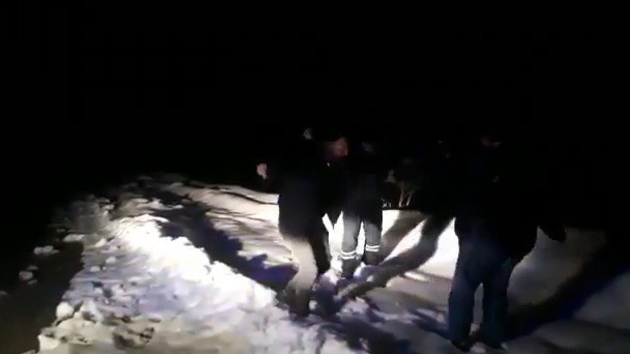 Mahsur kalan besiciler kurtarıldı