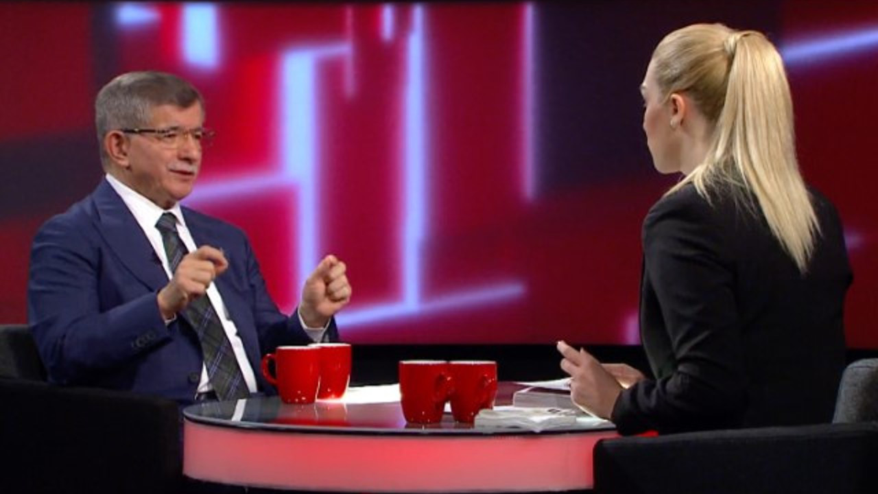 Ahmet Davutoğlu’na ‘Küçük felaket’ demişti! Ahmet Hakan’a cevap 40'ta geldi!