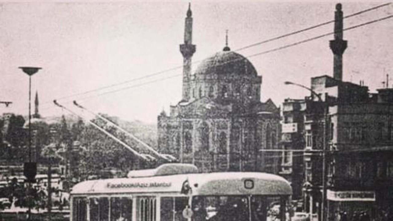 AKP'den önce elektrik olmadığı için mumla çalışan otobüs