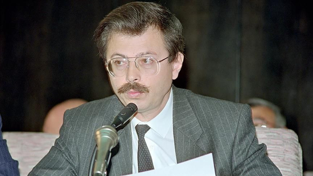 Adnan Kahveci kabri başında anıldı