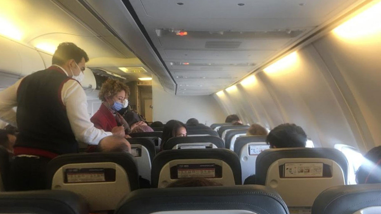 Trabzon-İstanbul uçağında hareketli anlar