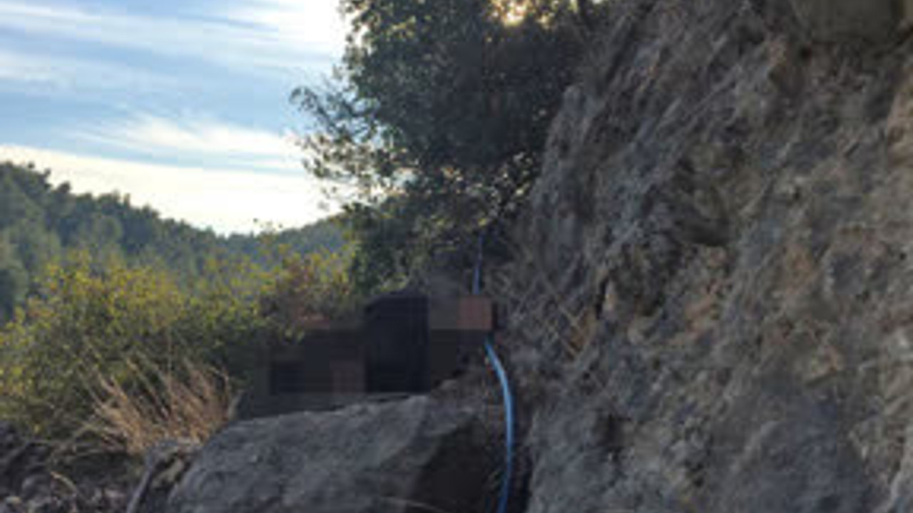 Kayalık alanda erkeğe ait cansız beden bulundu