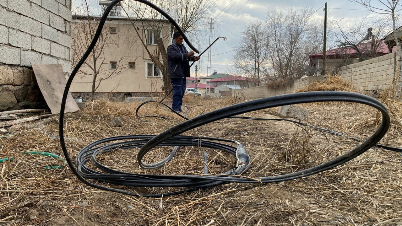 Iğdır'da internet kablosunu çaldılar
