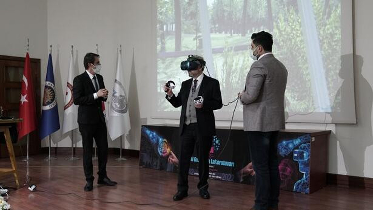 'Sanal gerçeklik' kullanarak 'arıcılık' eğitimi verdiler