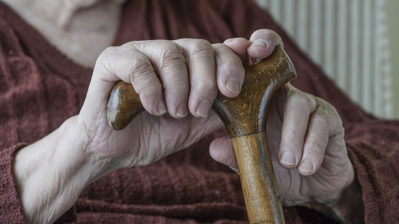 Öldükten iki sene sonra sandalyesinde oturur halde bulundu