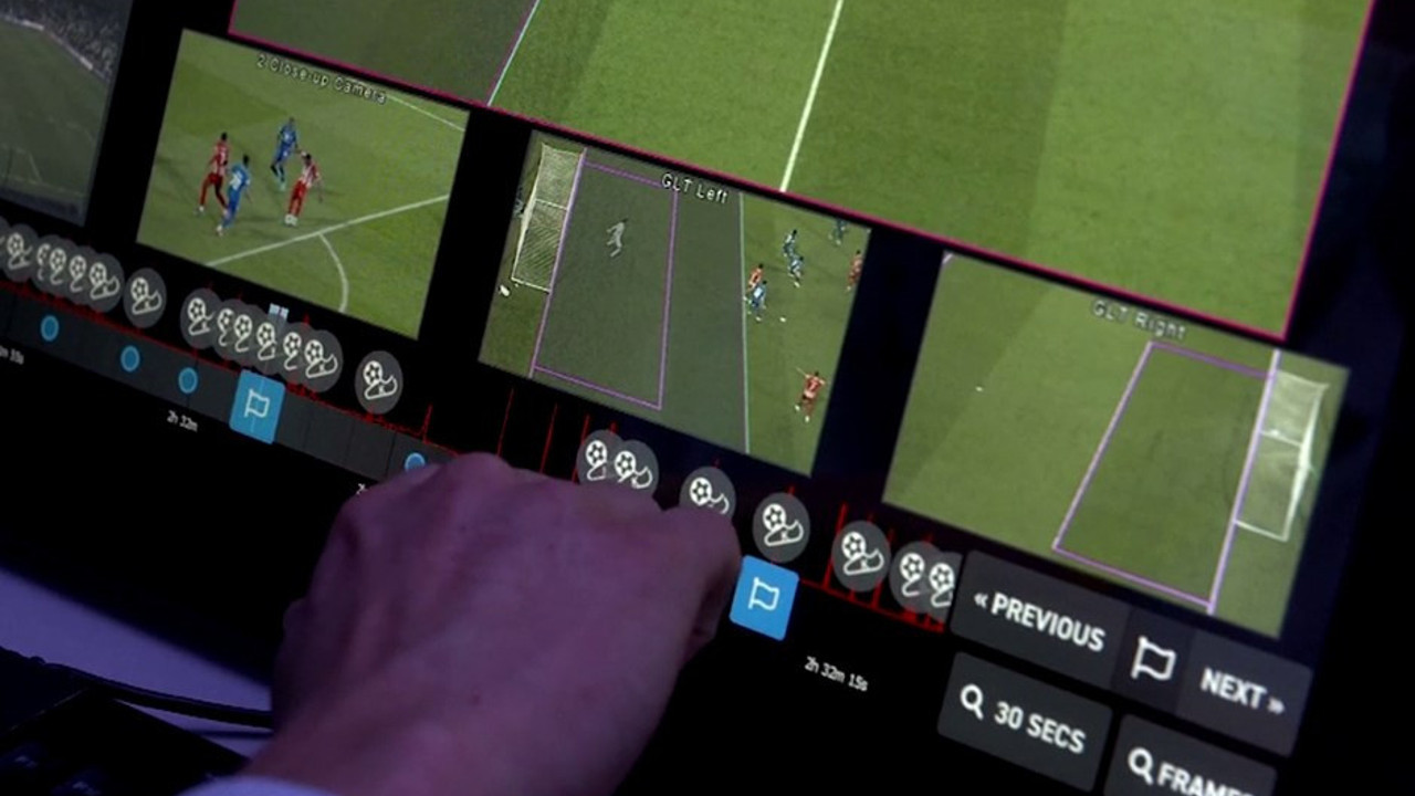 FIFA'dan ofsayt tartışmalarını tarihe gömecek teknoloji! 2023 itibarıyla tüm liglerde olacak