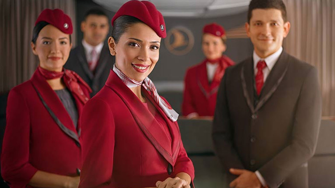 THY, bin kadın kabin memuru alımı için başvuru süresini uzattı