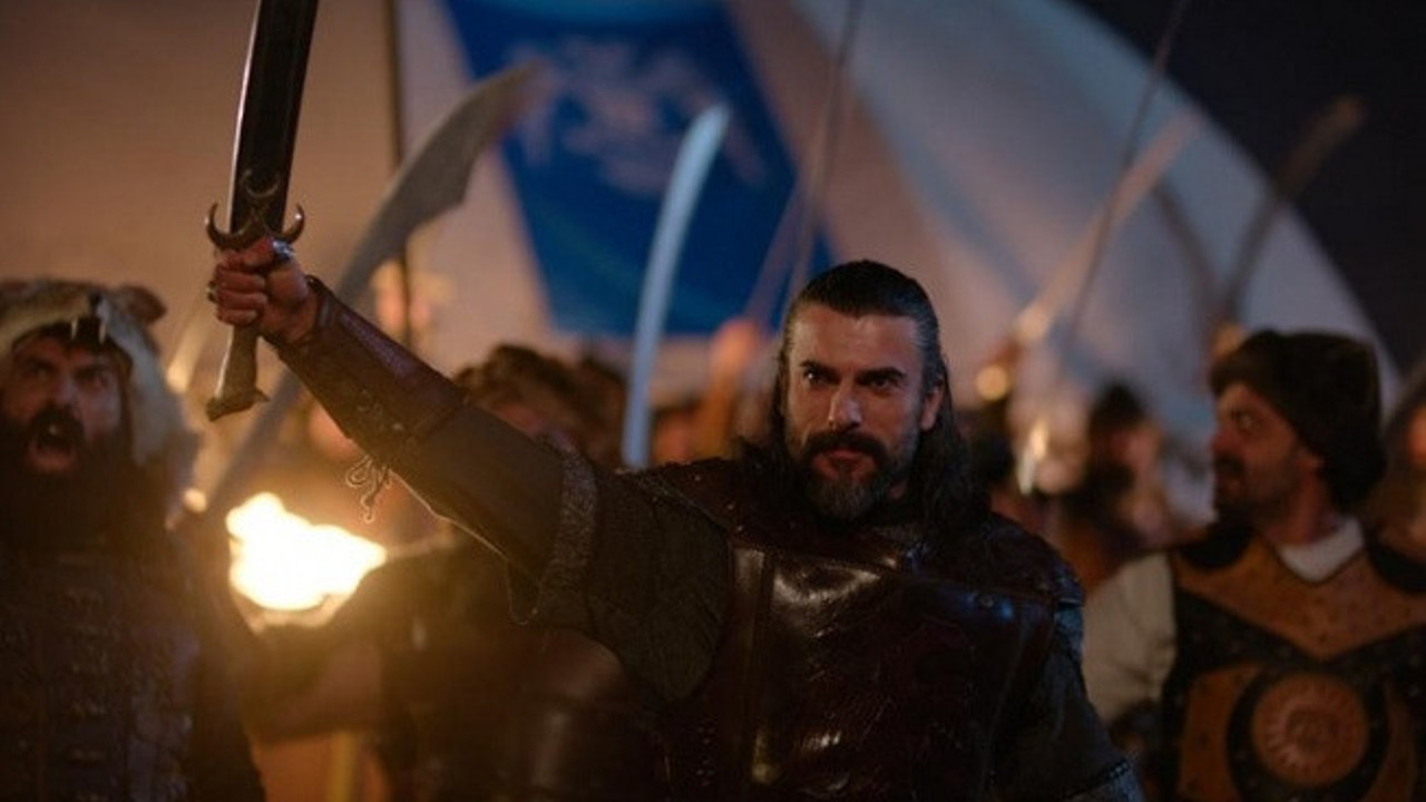 Cengiz Coşkun ölümden döndü! Sette göğsüne kılıç saplandı