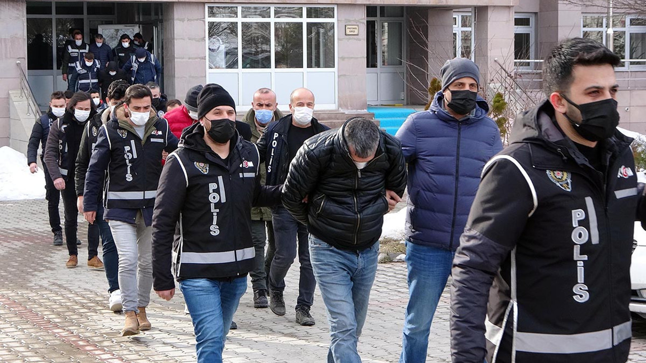 13 ilde 'Silgeç' adlı rüşvet operasyonu! Çok sayıda gözaltı var
