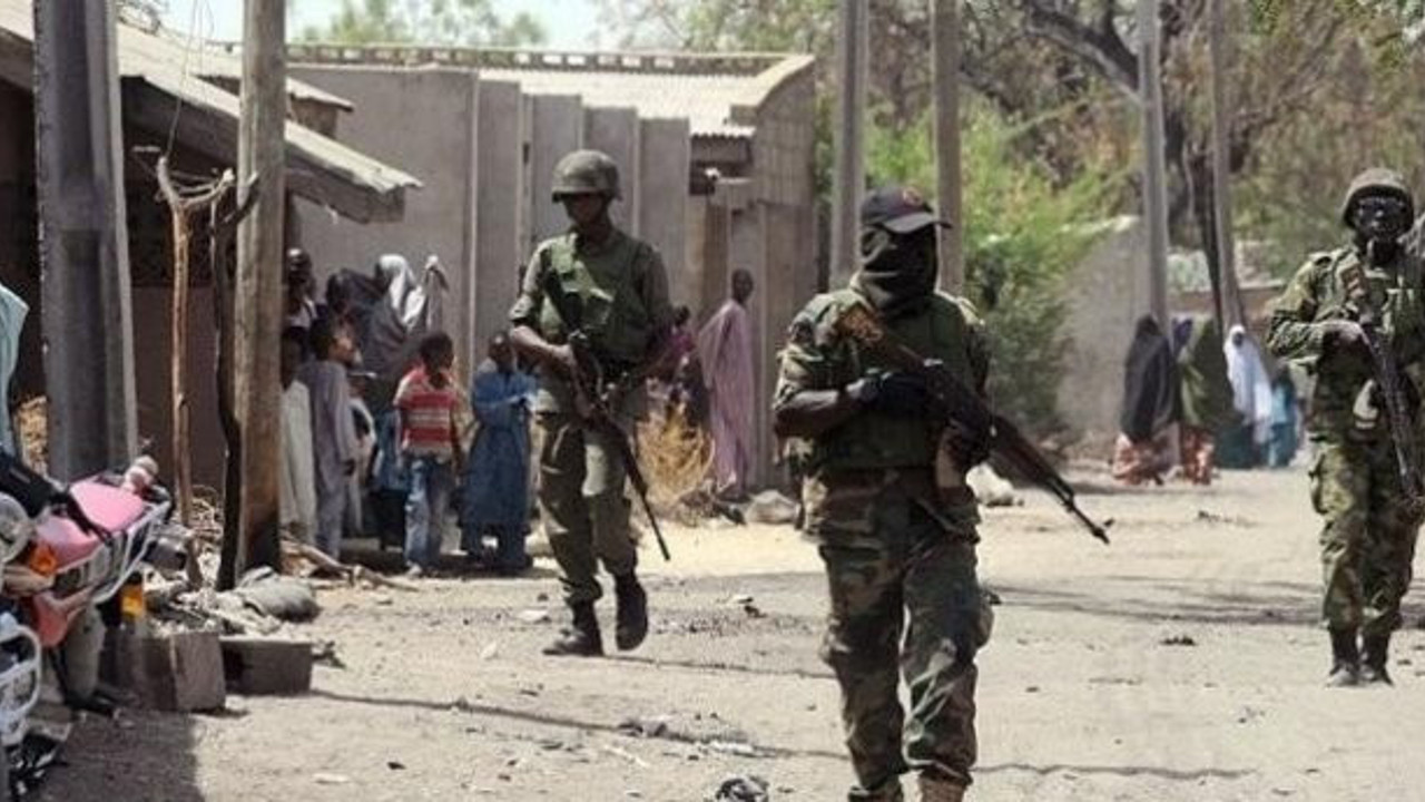 Nijerya'da silahlı çetenin rehin aldığı 20 kişi kurtarıldı