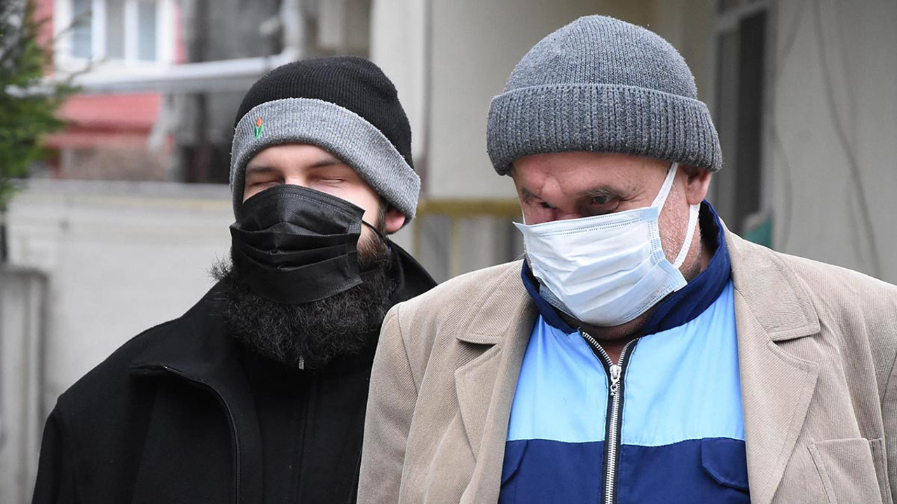 Baba - oğula bir göz yetiyor