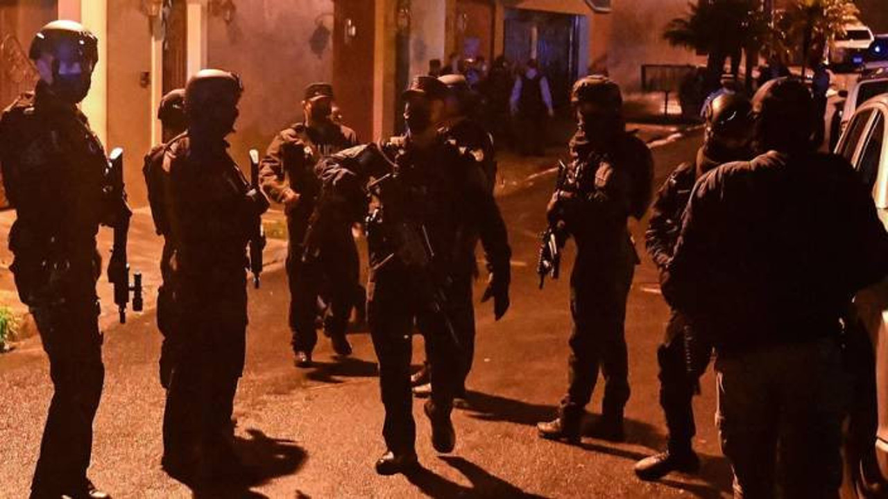 Honduras eski Cumhurbaşkanı Hernandez’in evine polis ablukası. ABD istedi