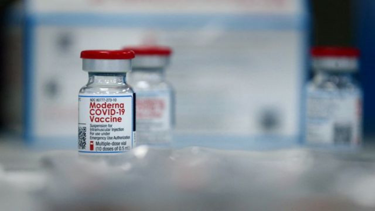 Moderna’nın hisseleri çakıldı. Yatırımcının kaybı dudak uçuklattı