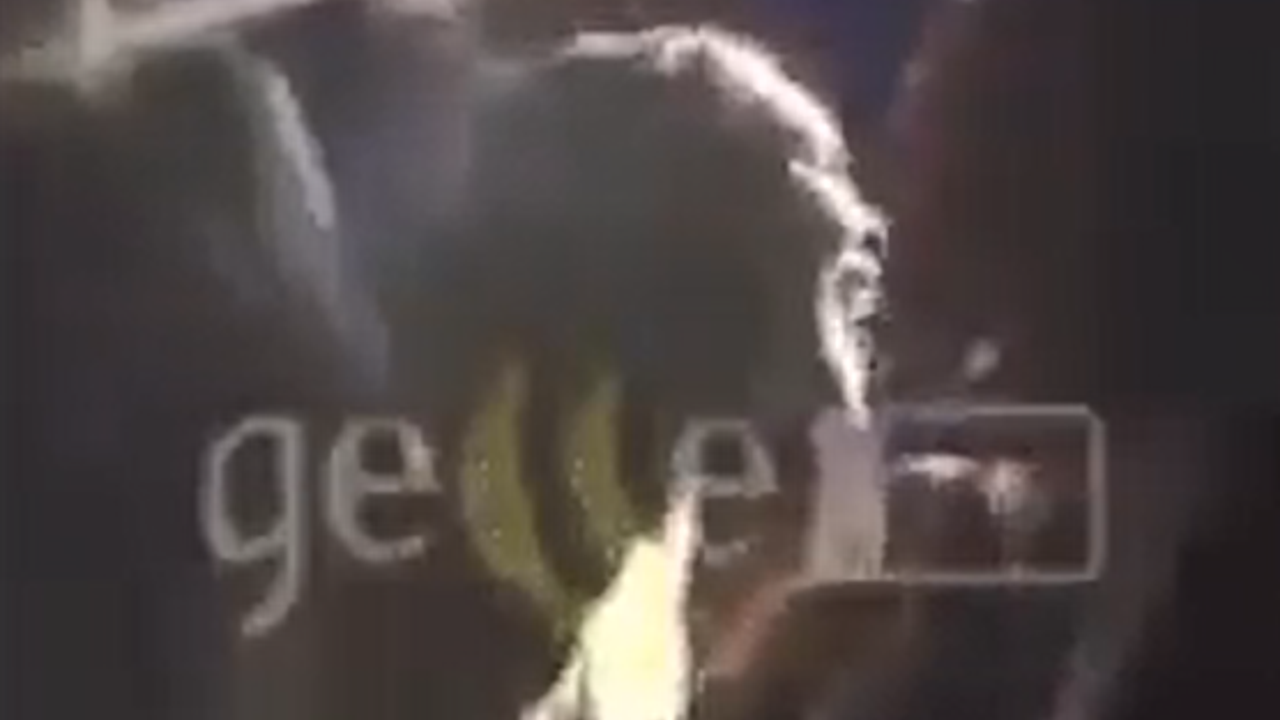 Herkese ahlak dersi veren Orhan baba şaplakçı çıktı. Akıllara Nietzsche’nin ünlü sözü geldi