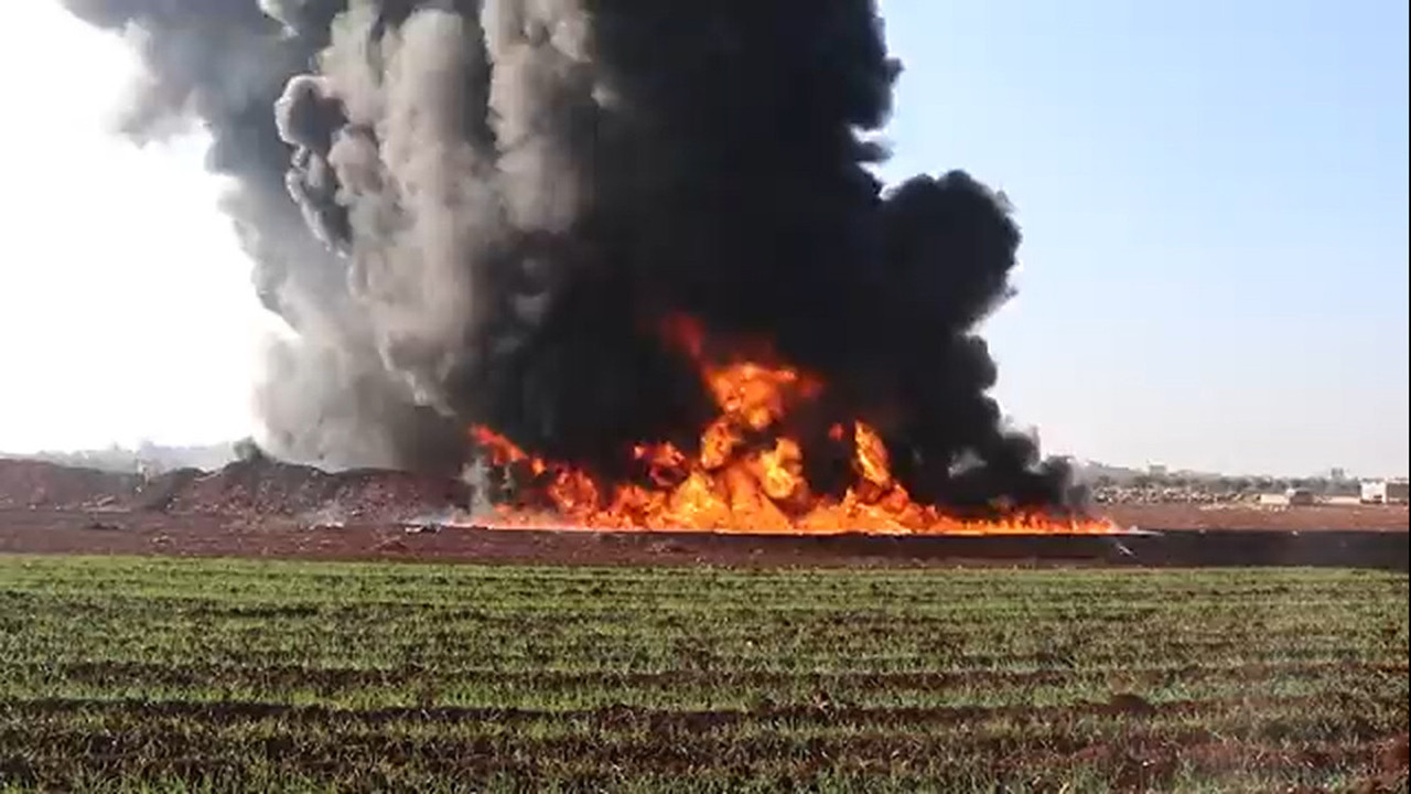 Suriye'de akaryakıt istasyonuna saldırı: 4 ölü