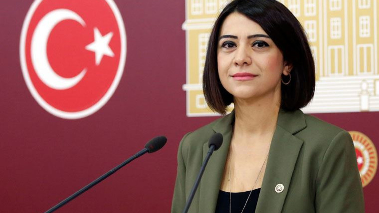 Türk Medeni Kanunu 96 yıl önce bugün kanun önünde eşitliğin sağlanması için tarihe geçen bir gün olmuştur