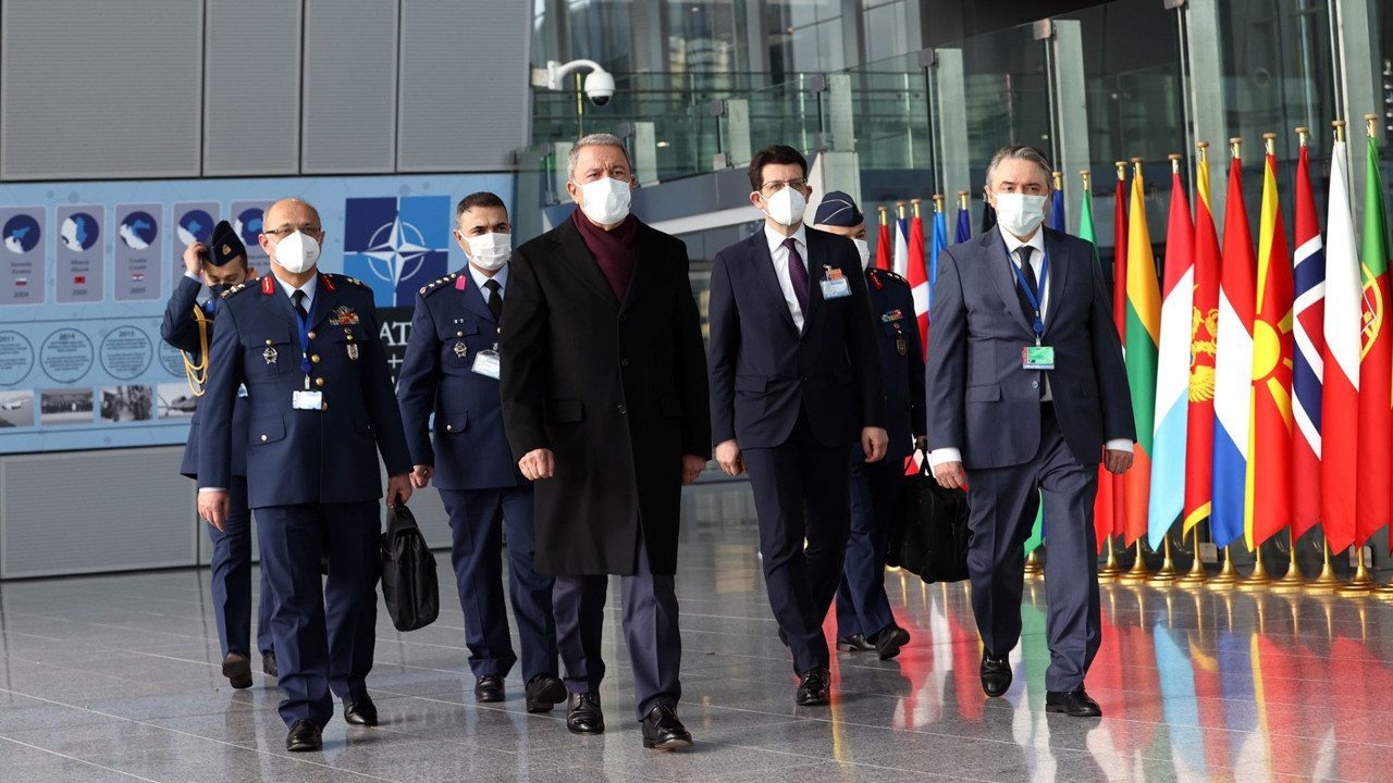 Milli Savunma Bakanı Akar Almanya'da