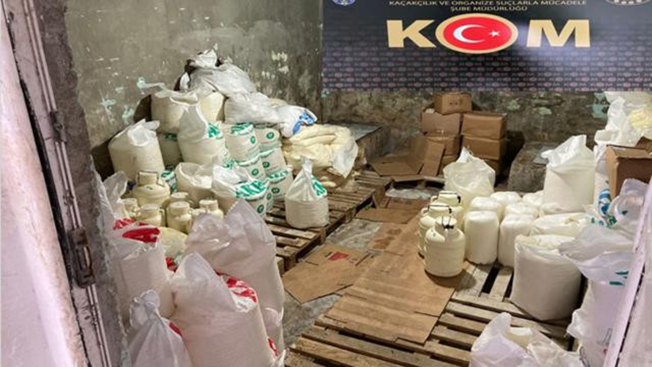 Sağlıksız ortamda üretilen 6 ton peynir ele geçirildi