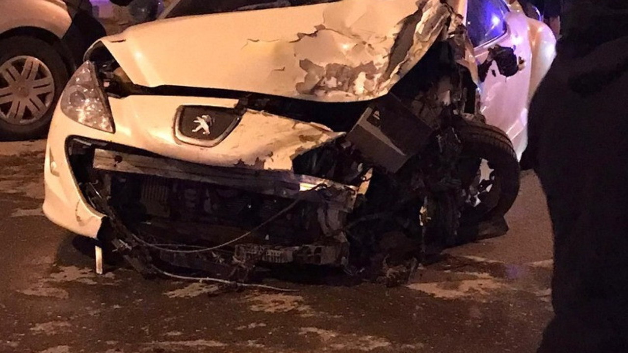 Alkollü sürücü ortalığı savaş alanına çevirdi: 1 yaralı