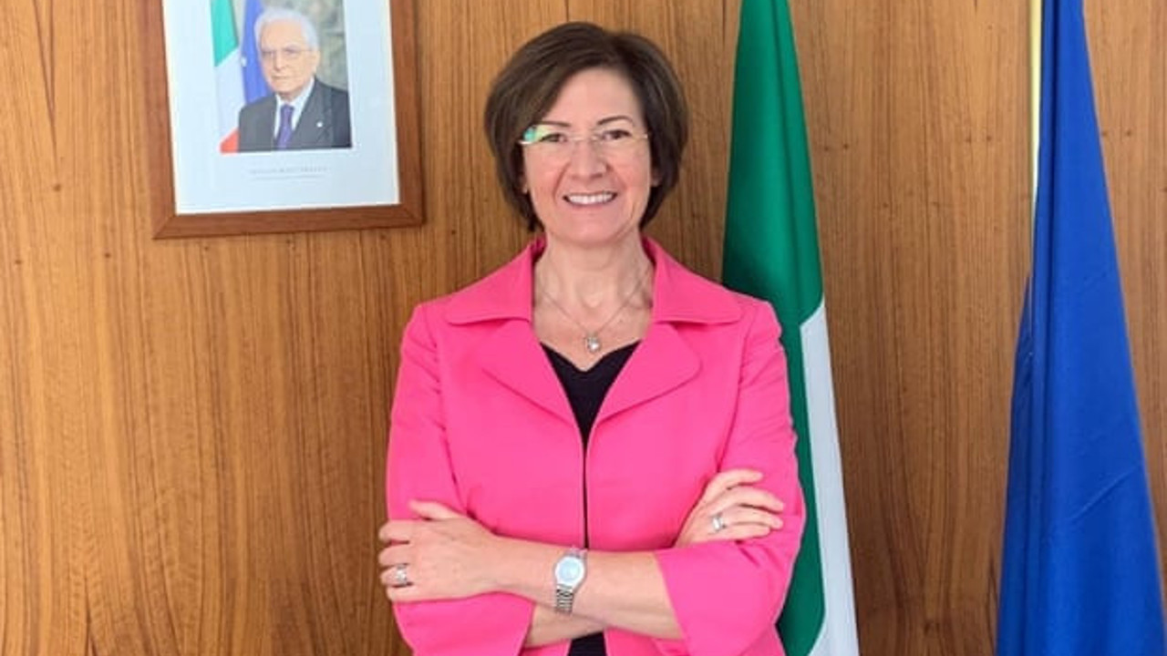 İtalya'nın Avustralya Büyükelçisi balkondan düşerek öldü